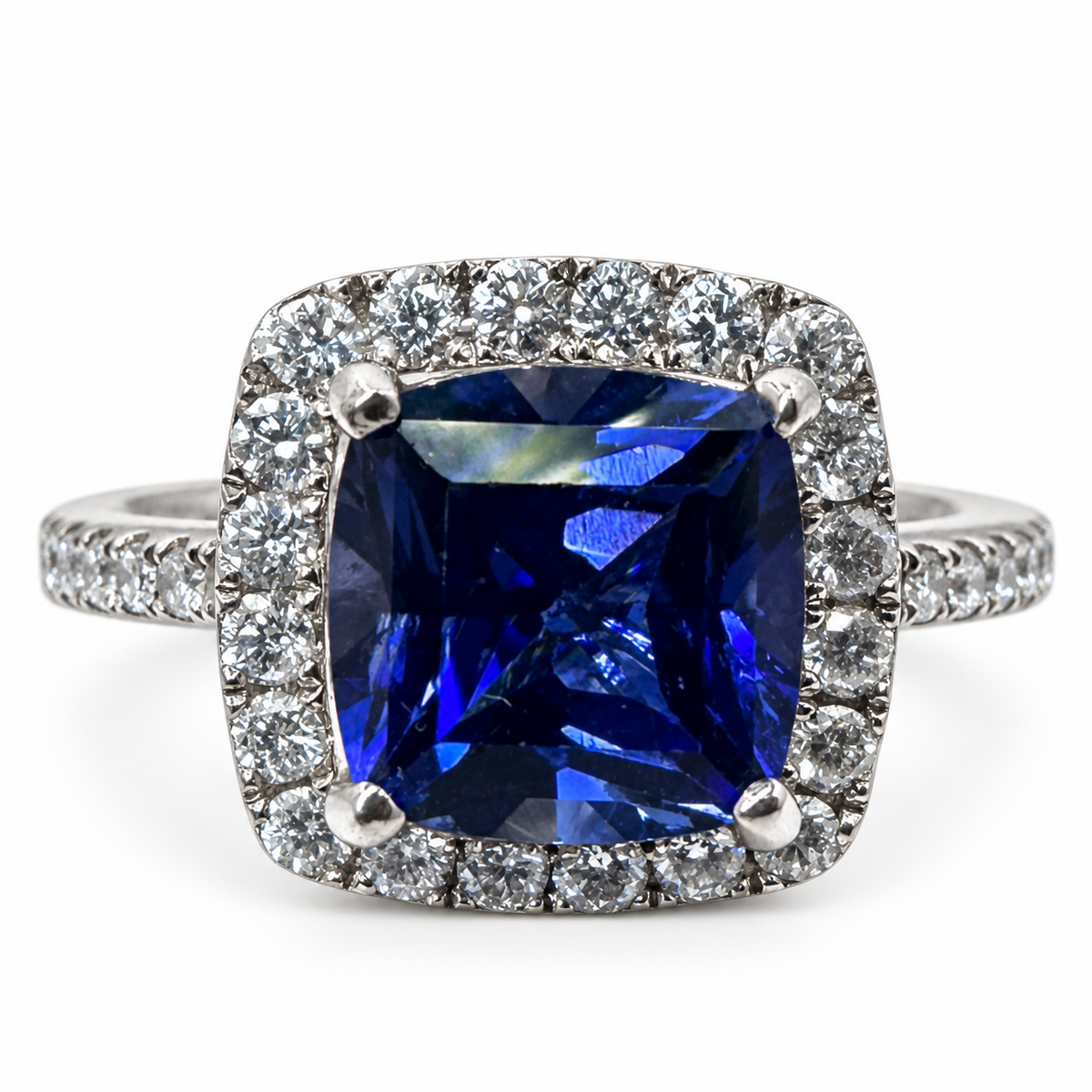 18K White Gold Ring with 3.04Ct. Tanzanite and Diamonds 0.67 Ct. (Size 6.00)
