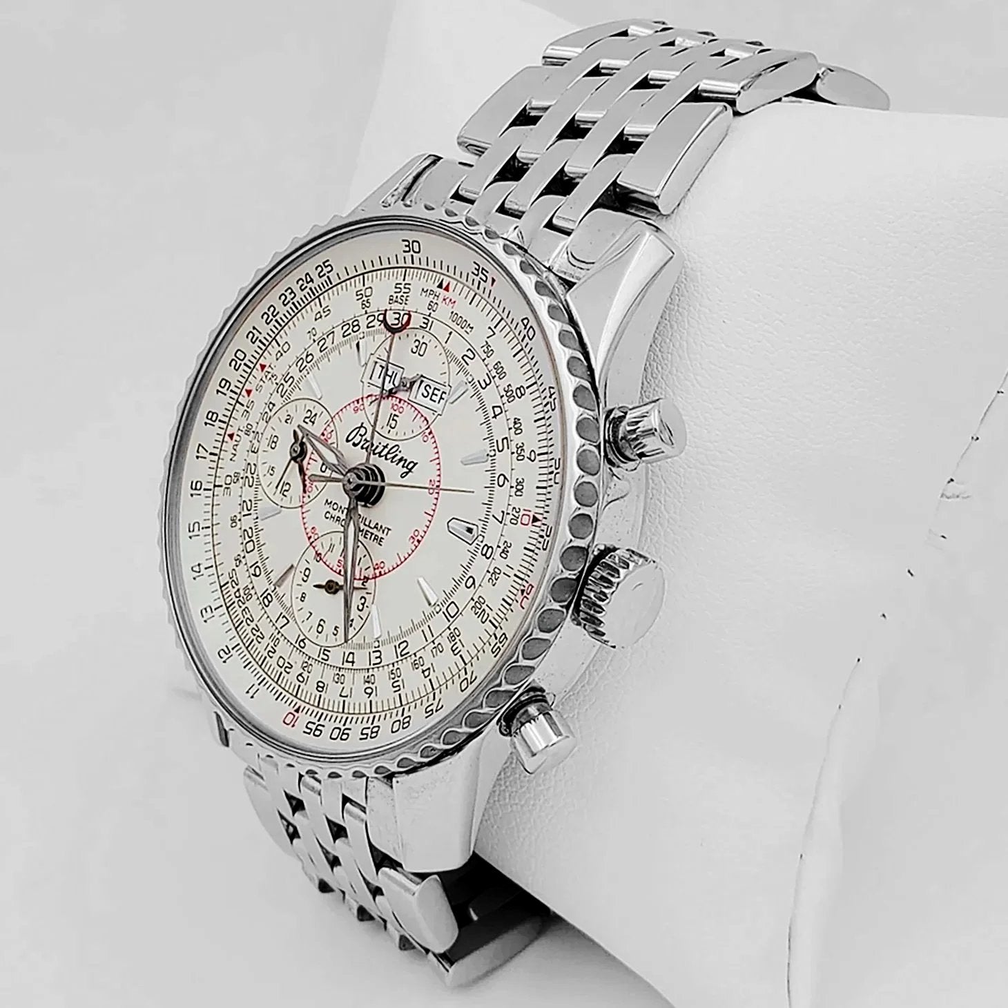 Men's Breitling A21330 Navitimer Montbrillan 42mm Chronograph Stainless Steel Watch with White Dial. (Pre-Owned)