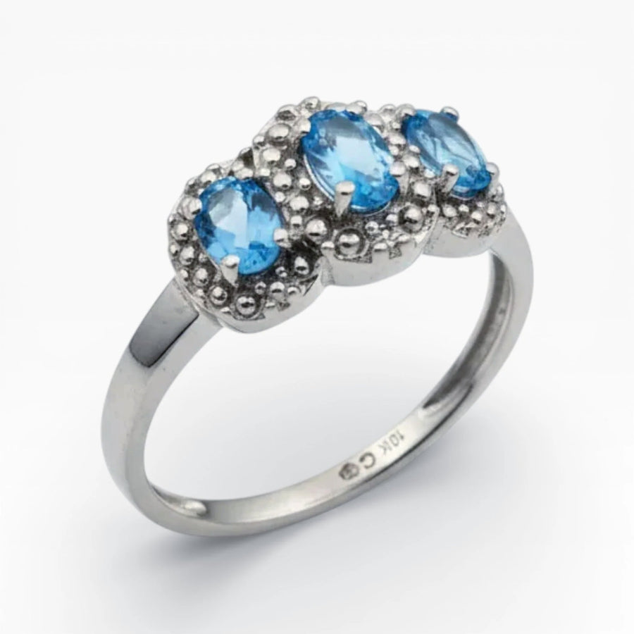 Estate Jewelry 10K White Gold Ring with 3 Oval Sky Blue Topaz. (Size 7.50)