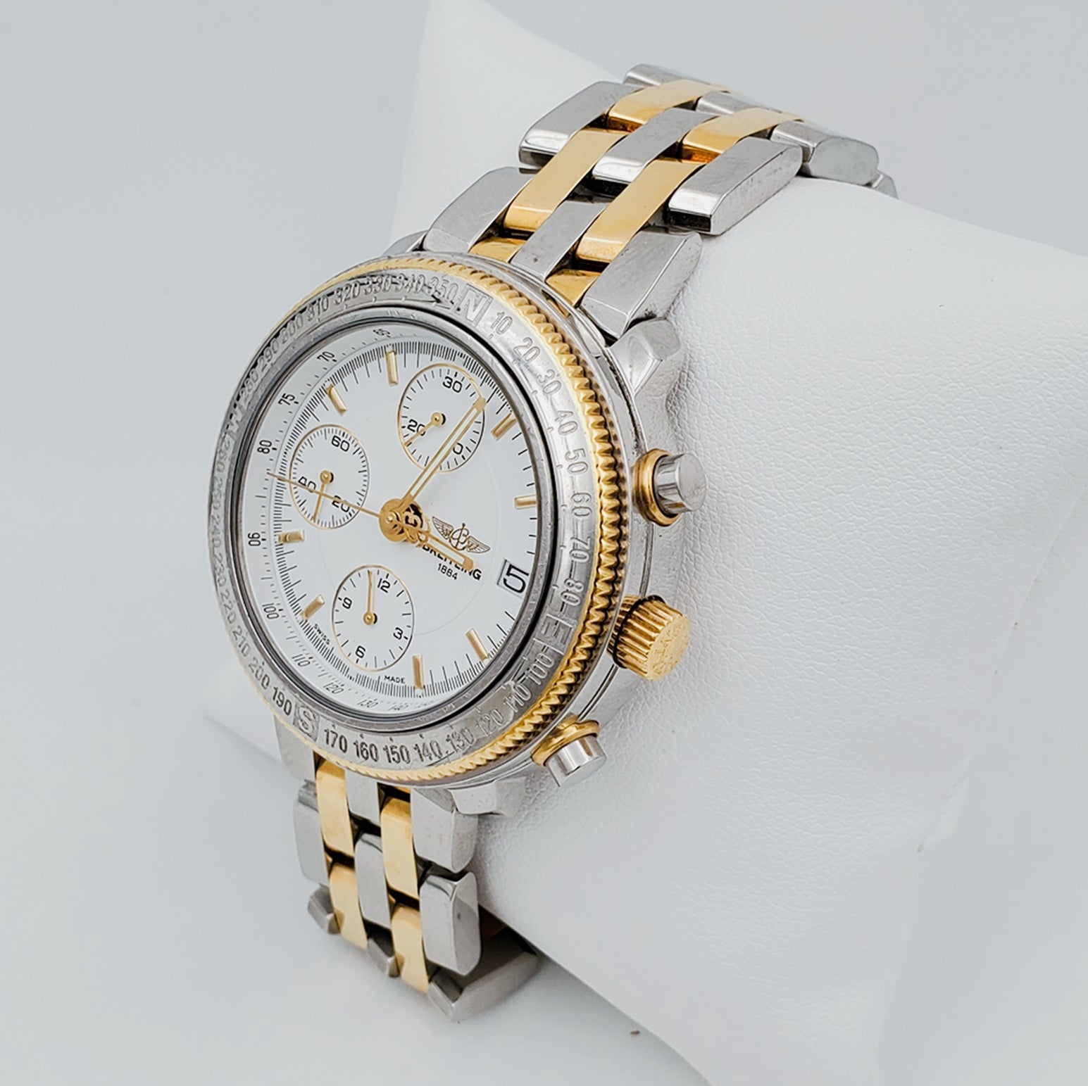 Men's Breitling D20405 Tachymeter 40mm 18K Yellow Gold / Stainless Steel Watch with White Dial and Gold Bezel. (Pre-Owned)