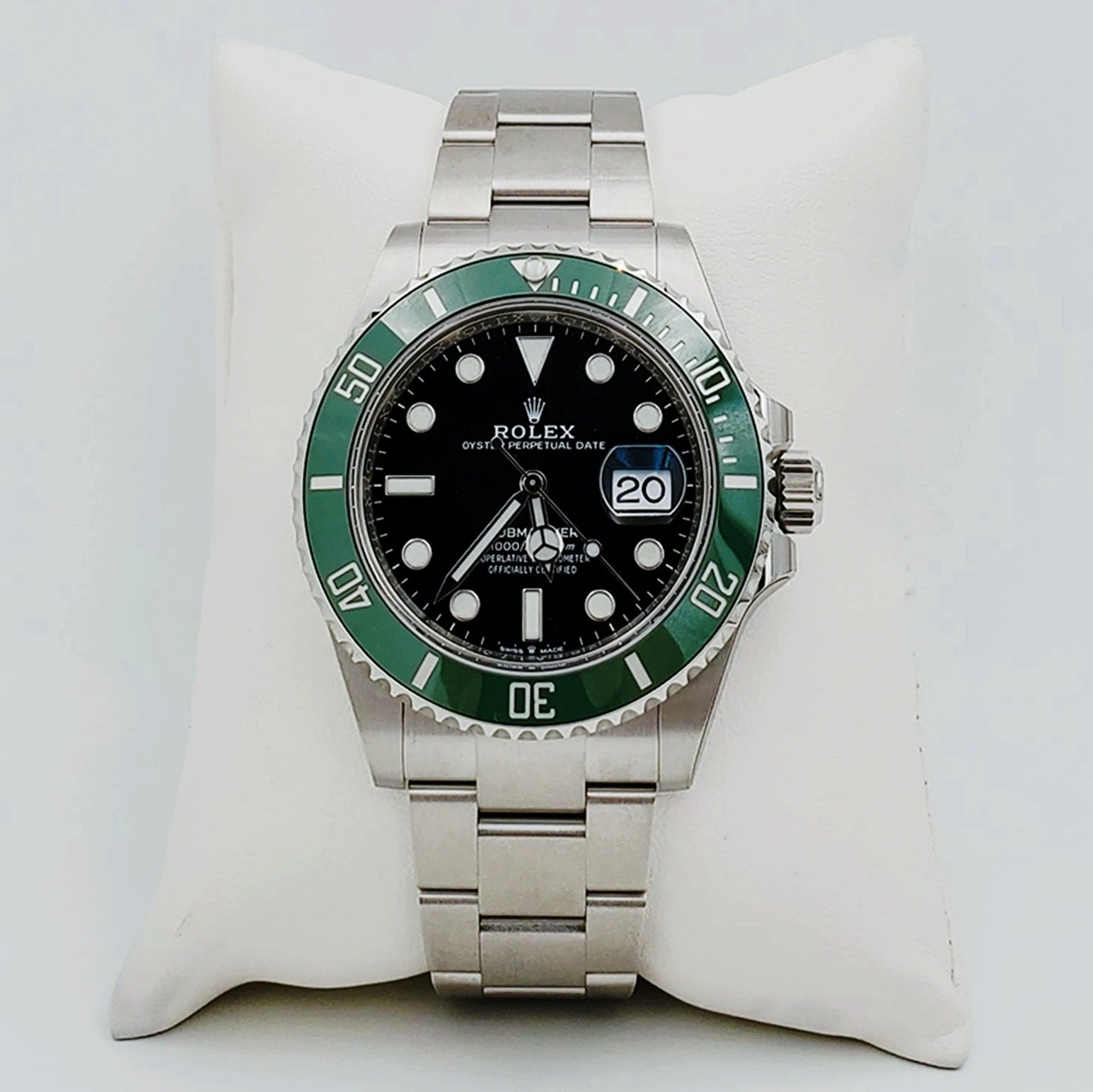 Men's Rolex 41mm Submariner Date Oyster Perpetual Stainless Steel Watch with Black Dial and Green Bezel. (NEW 126610LV)