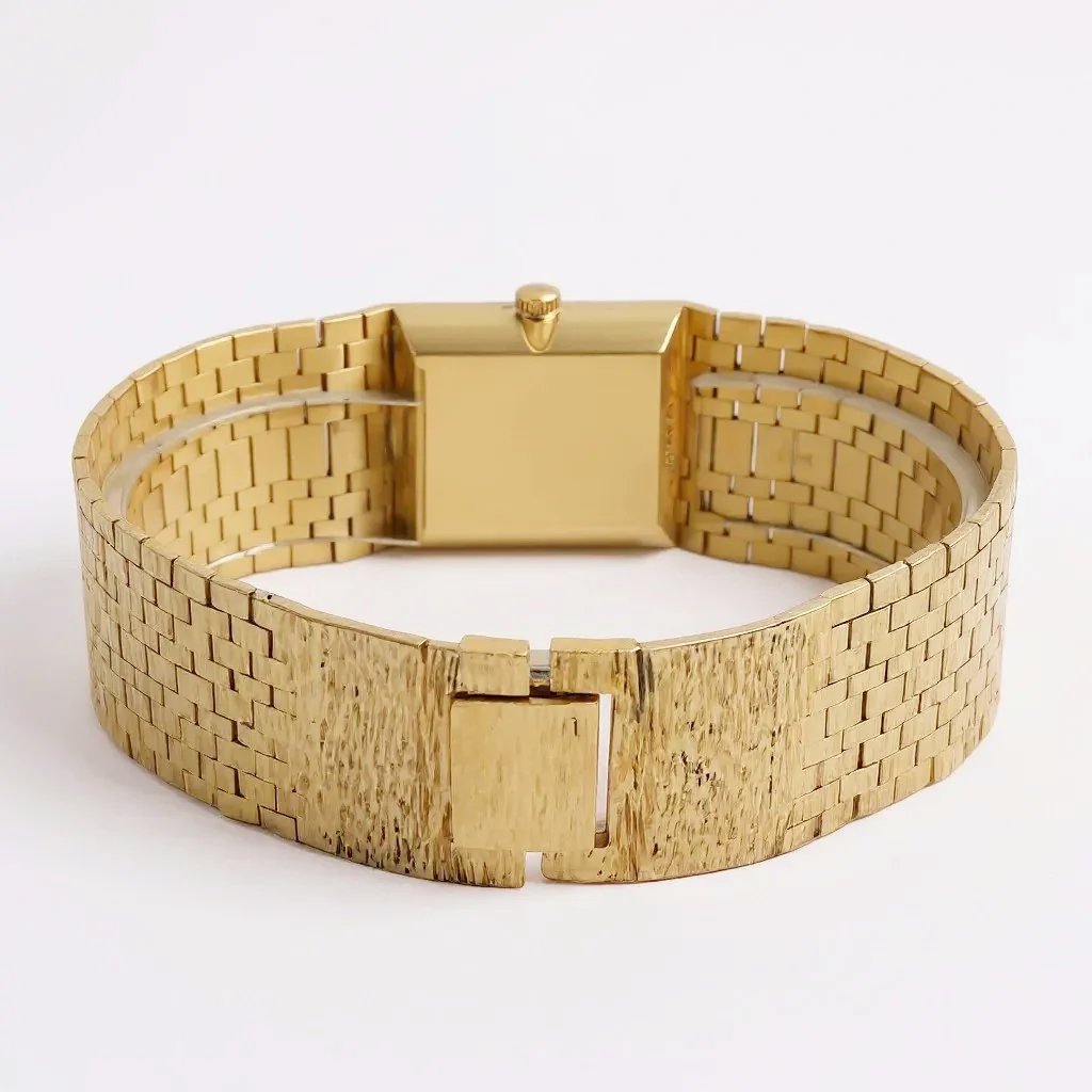 1950's Unisex Rolex 25mm Vintage 14K Yellow Gold Watch with Gold Dial and Gold Mesh Bracelet. (Pre-Owned)