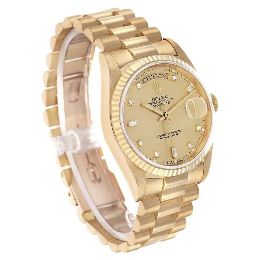 1990 Men's Rolex 36mm Day-Date Presidential 18K Yellow Gold Watch with Champagne Diamond Dial and Fluted Bezel. (Pre-Owned 18238)
