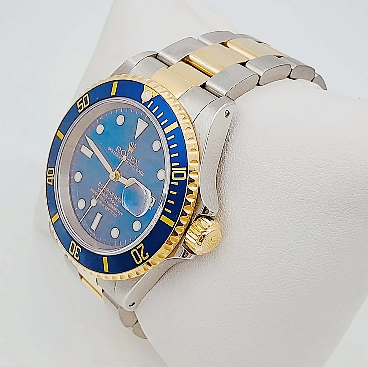 Men's Rolex Submariner 40mm Date 16610 Oyster Perpetual Two-Tone 18K Yellow Gold / Stainless Steel Watch with Blue Dial and Blue Bezel. (Pre-Owned)