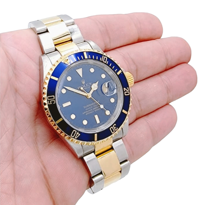2006 Men's Rolex 40mm Submariner Oyster Perpetual Two Tone 18K Yellow Gold / Stainless Steel Watch with Blue Dial and Blue Bezel. (Pre-Owned 16613)
