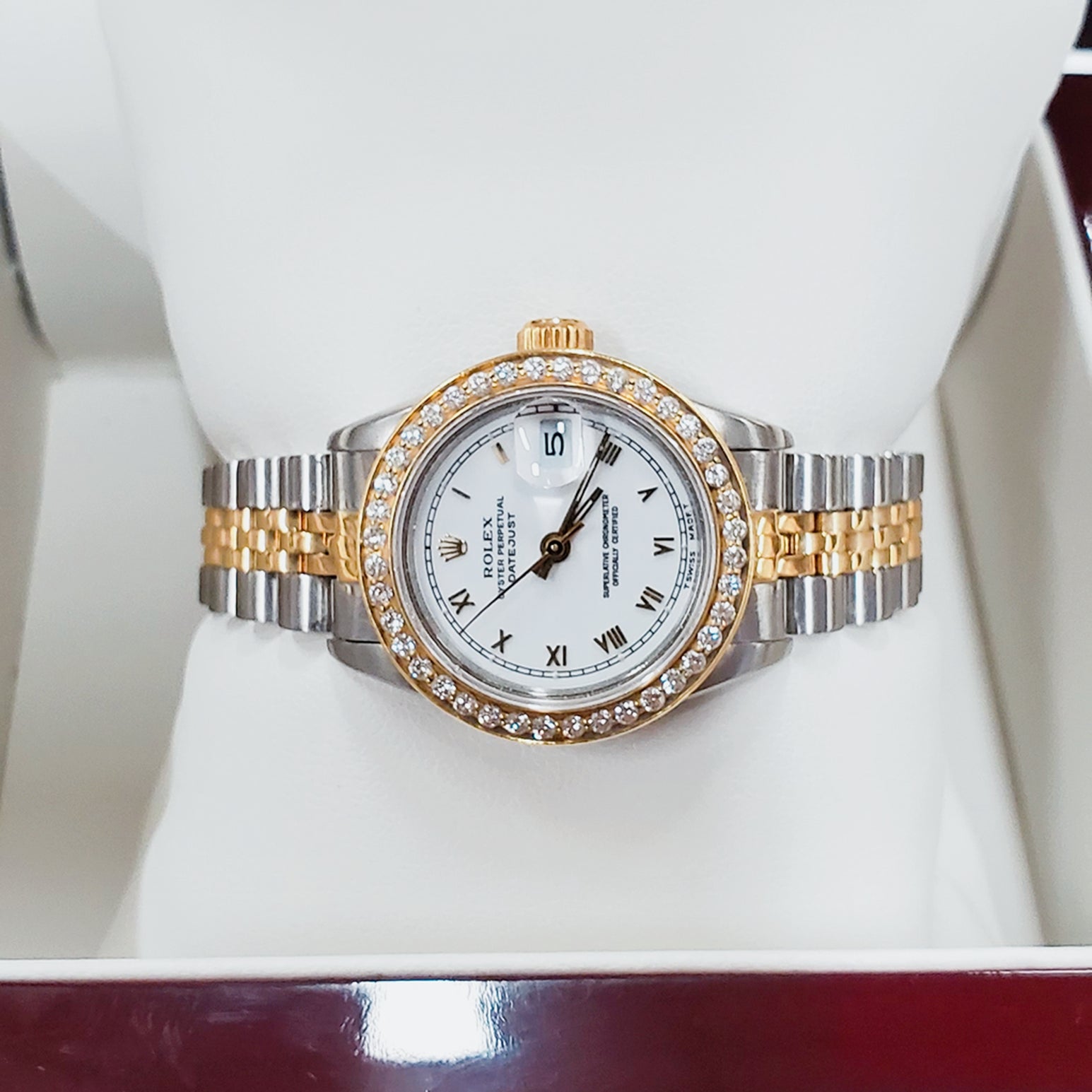 Ladies Rolex 18K Gold Two Tone 26mm DateJust Wristwatch w/ Roman Numerals, White Dial & Diamond Bezel. (Pre-Owned)