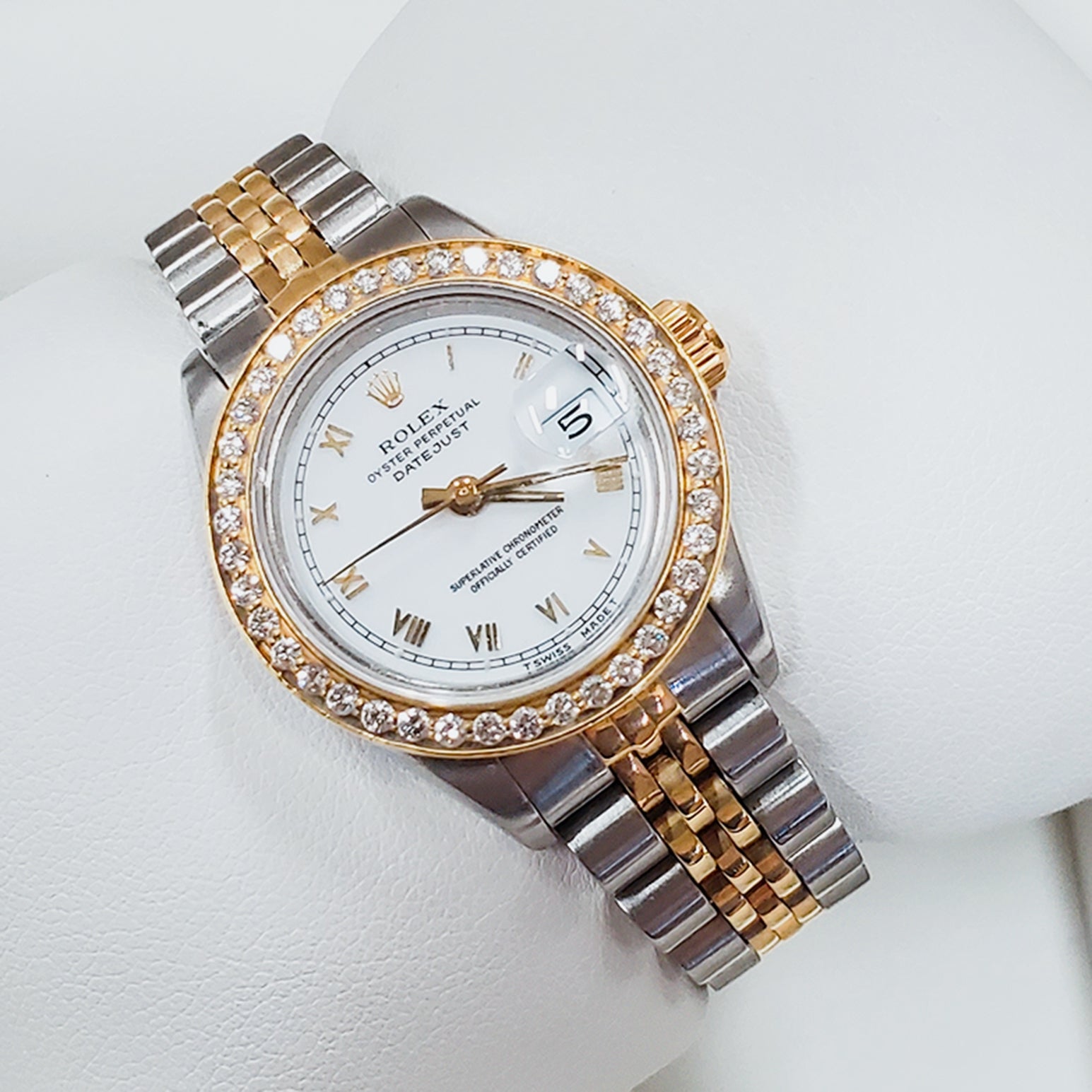 Ladies Rolex 18K Gold Two Tone 26mm DateJust Wristwatch w/ Roman Numerals, White Dial & Diamond Bezel. (Pre-Owned)