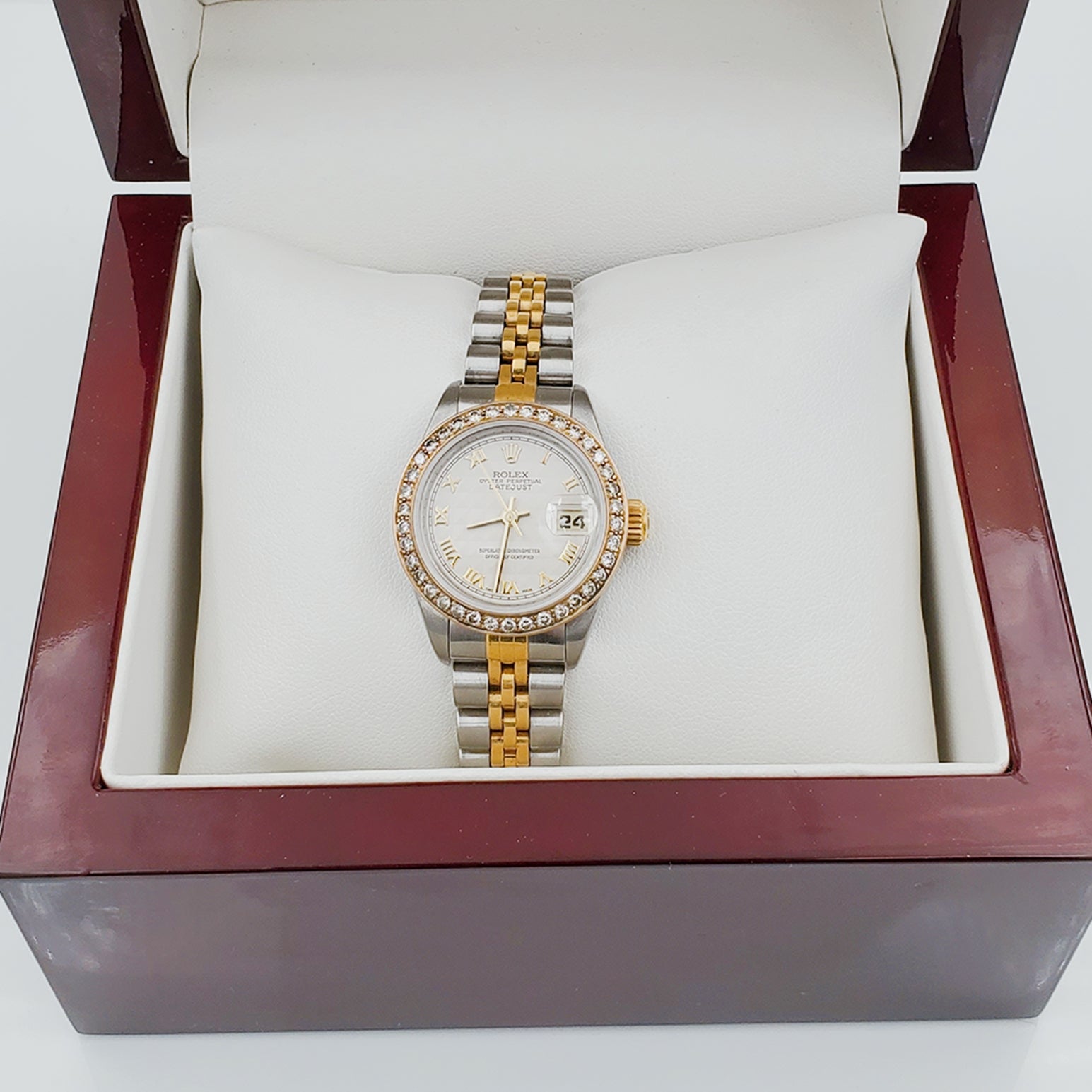 Ladies Rolex 18K Gold Two Tone 26mm DateJust Wristwatch w/ Roman Numerals, Off-White Dial & Diamond Bezel. (Pre-Owned)