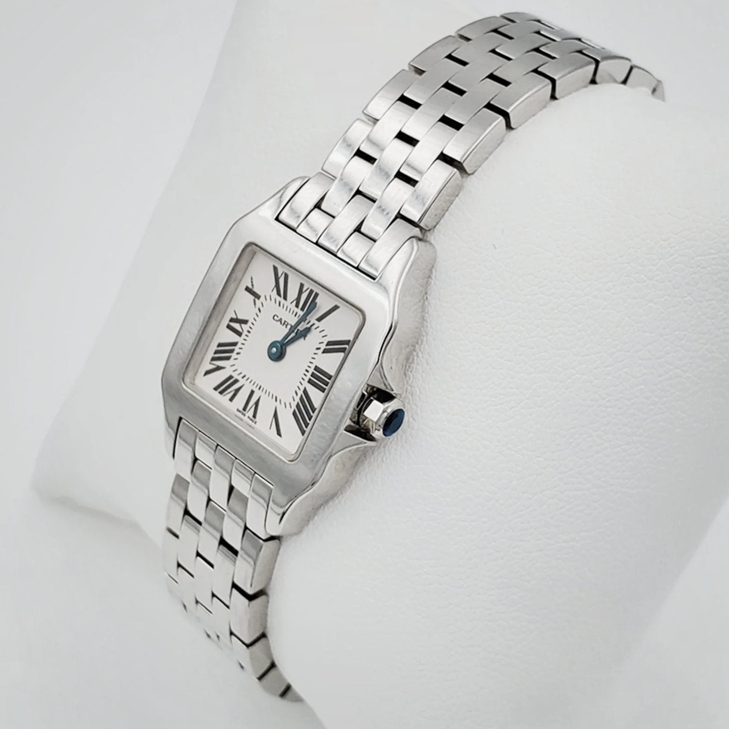 Ladies Small Cartier Santos Watch in Polished Stainless Steel. (Pre-Owned)