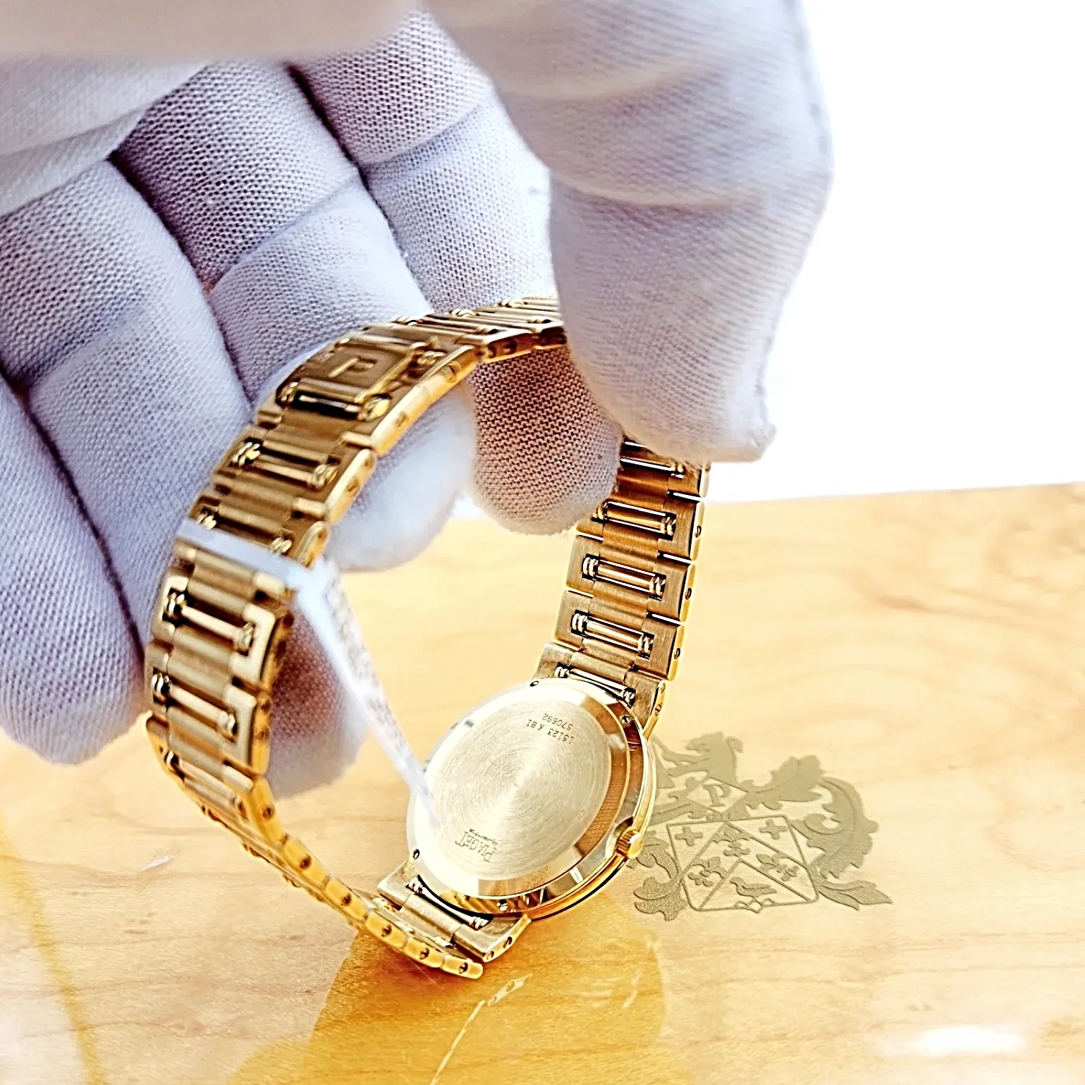 Men's Piaget 31mm Dancer Vintage Solid 18K Yellow Gold Band Watch Men's Piaget 31mm Dancer Vintage Solid 18K Yellow Gold Band Watch
