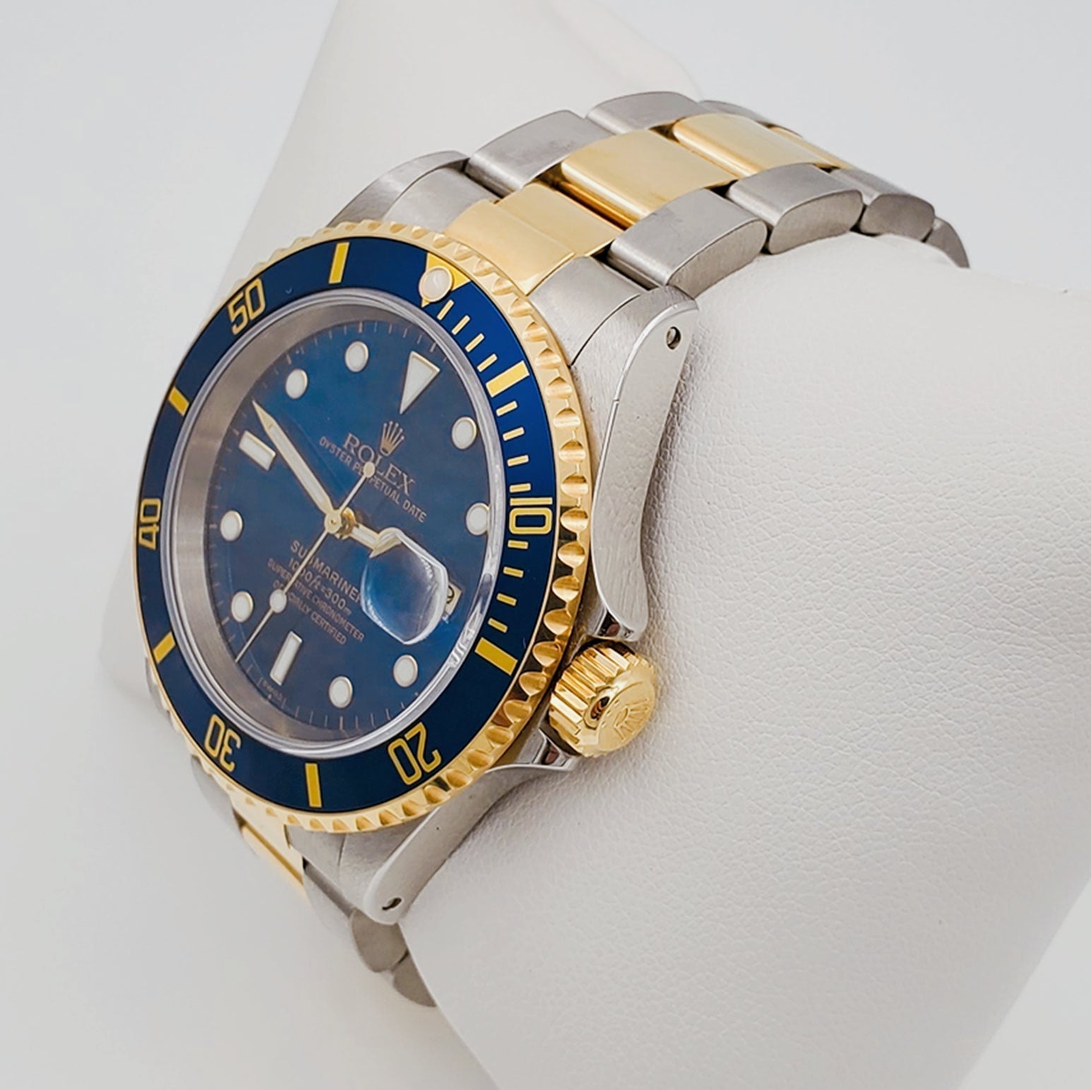 Men's Rolex Submariner 40mm Date 16610 Oyster Perpetual Two-Tone 18K Yellow Gold / Stainless Steel Watch with Blue Dial and Blue Bezel. (Pre-Owned)