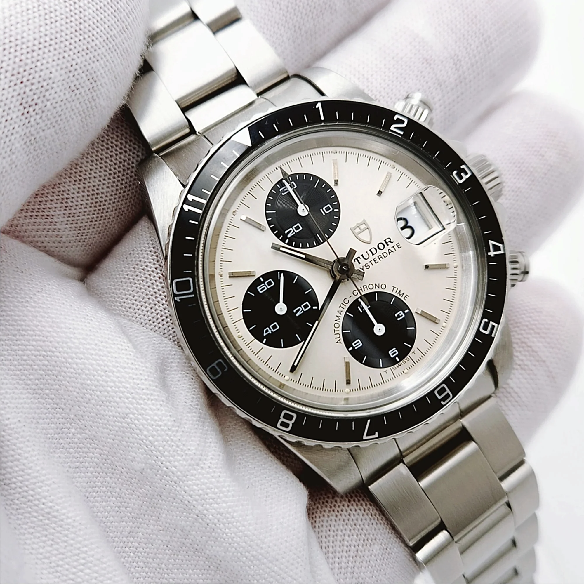 Men's Tudor 40mm Big Block Automatic Oyster Stainless Steel Watch with Panda Chronograph Dial. (Pre-Owned 79170)