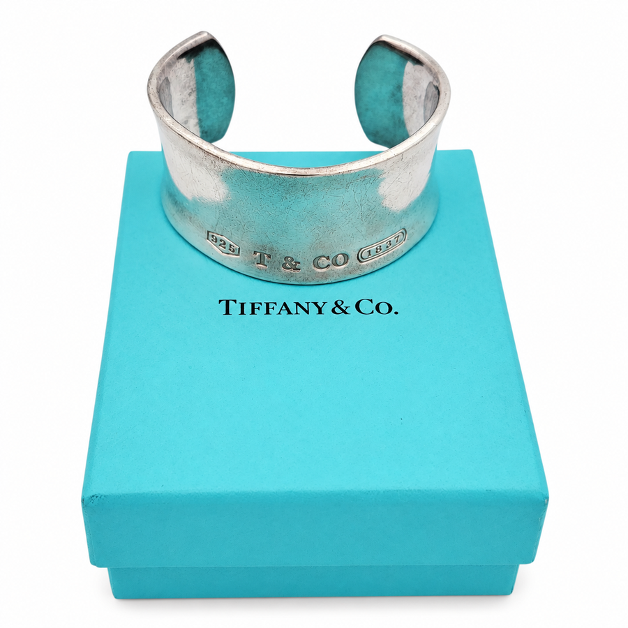 Tiffany & Co. Bangle Wide Cut Bracelet. (Pre-Owned)