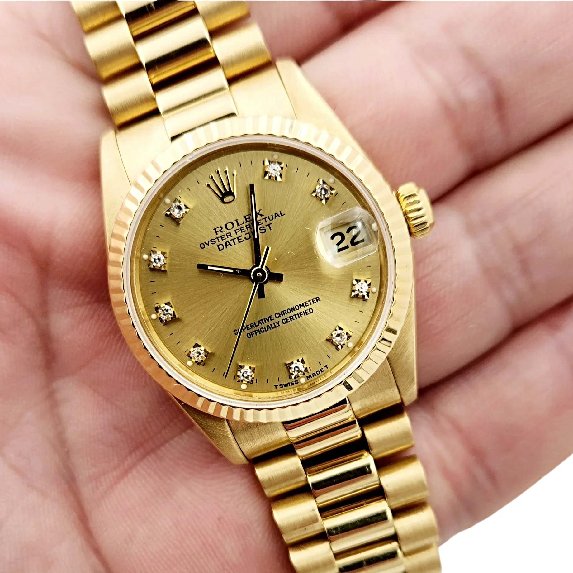 🏷️ PRICE CUT Ladies Rolex 31mm Midsize Presidential 18K Solid Yellow Gold Watch with Champagne Diamond Dial and Fluted Bezel. (Pre-Owned 68278)