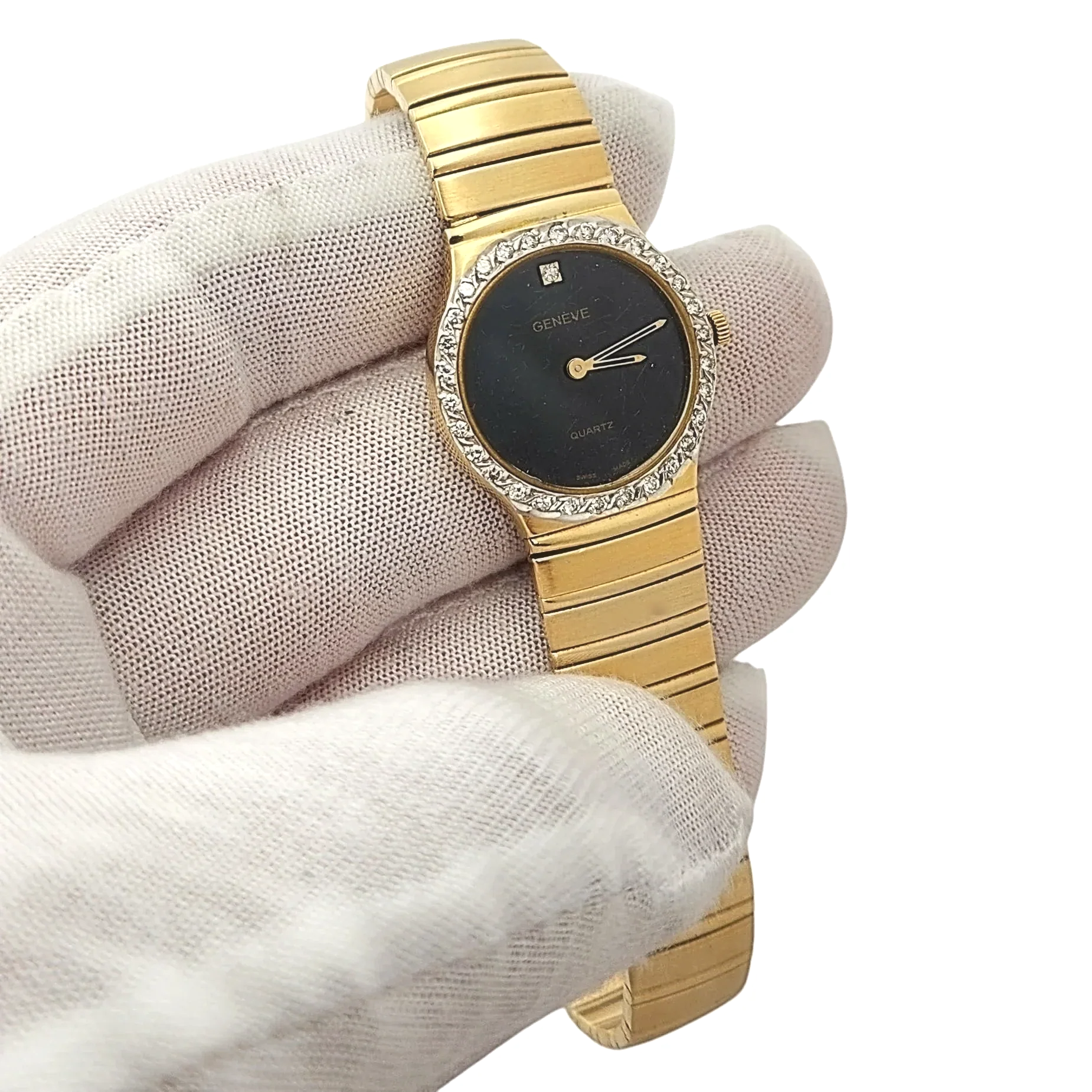 Ladies Geneve 24mm Vintage 14K Yellow Gold Watch with Black Diamond Dial and Diamond Bezel. (Pre-Owned)