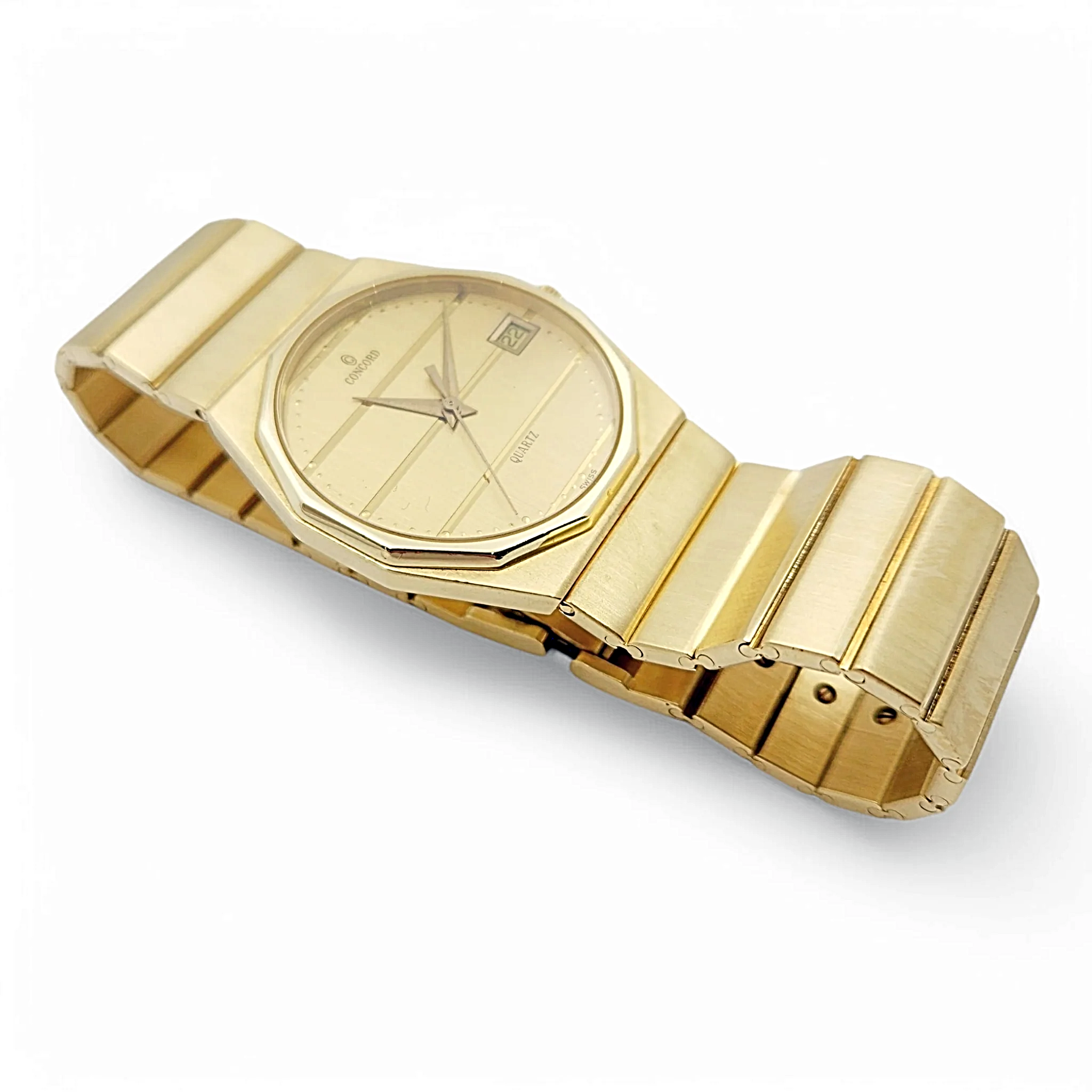 Men's Concord 33mm Mariner Octagon 14K Yellow Gold Watch with Gold Dial. (Pre-Owned)