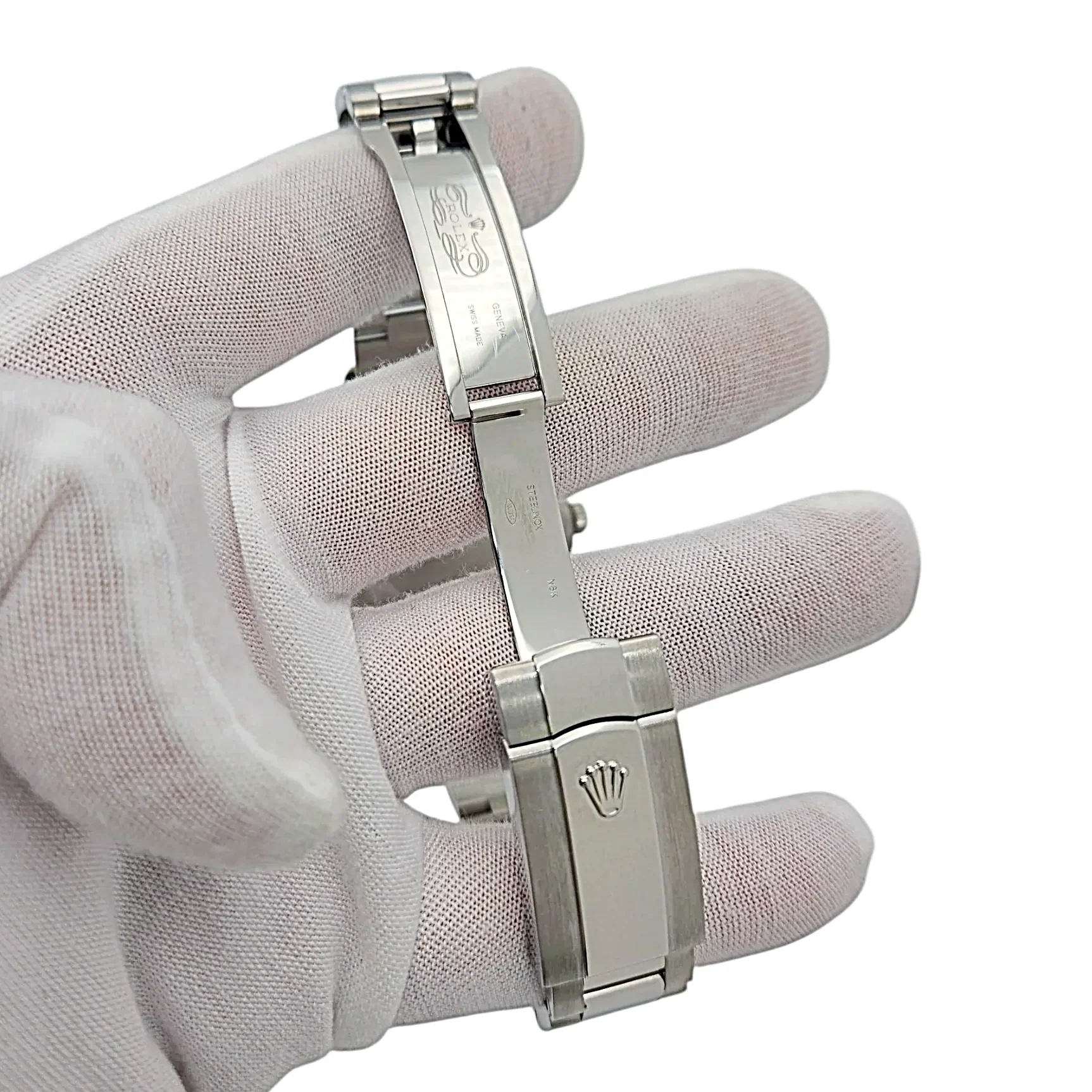 2025 Men's Rolex 41mm DateJust Stainless Steel Watch with Black Dial and Smooth Bezel. (UNWORN 126300)