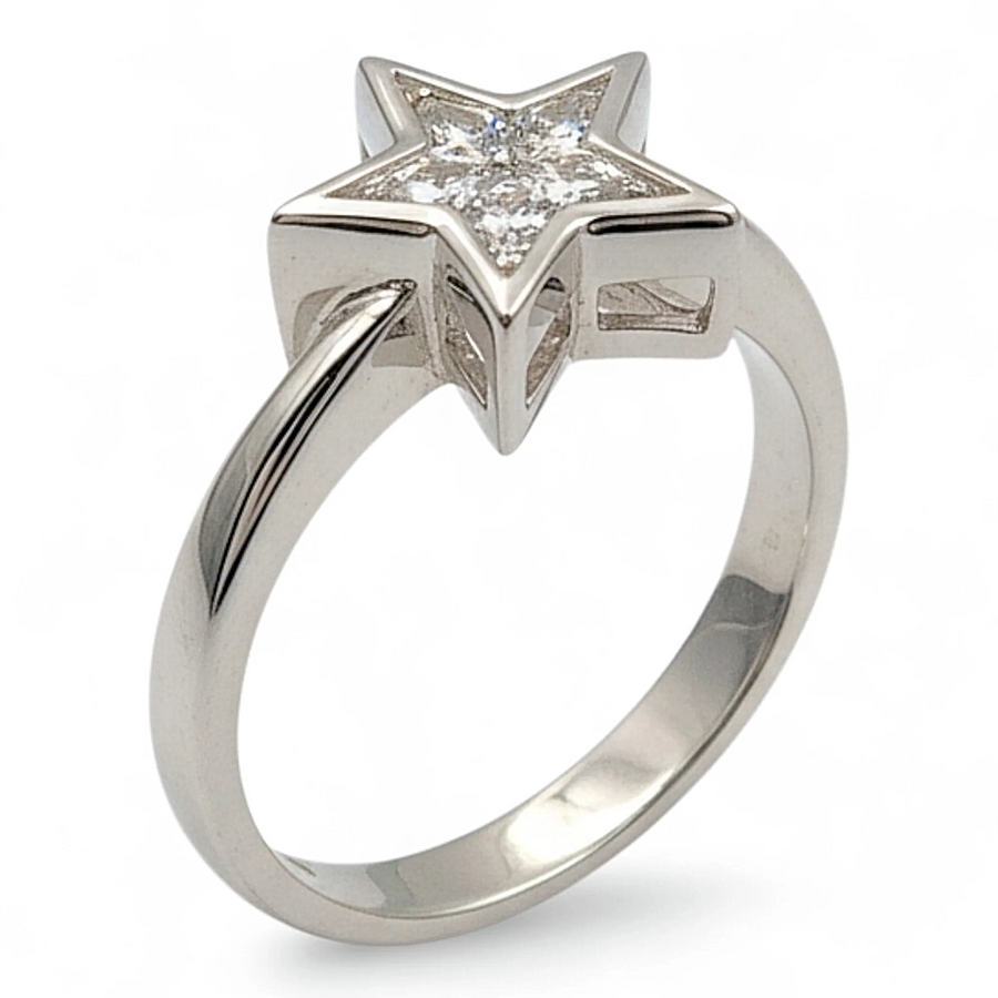 Estate Jewelry 18K White Gold Ring with Fancy Cut Diamond. (Size 6.75)