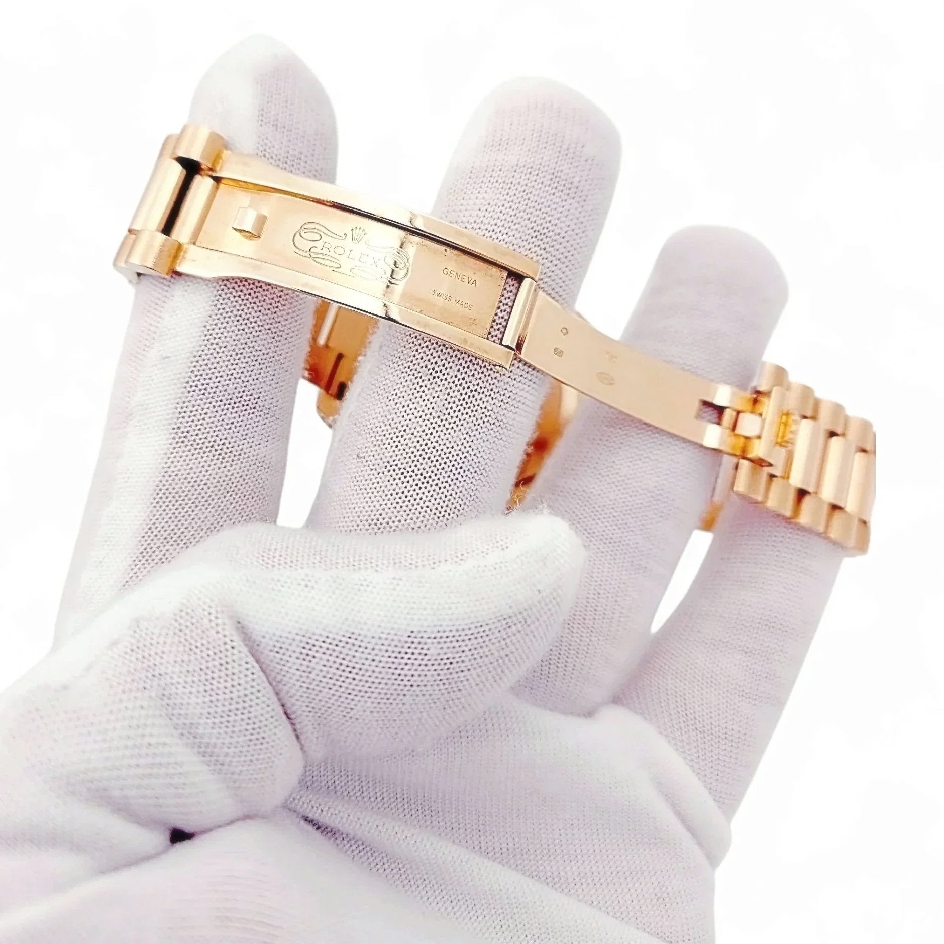 2021 Men's Rolex 41mm Presidential Day-Date II Everose 18K Rose Gold Watch with Diamond Dial and Diamond Bezel. (Pre-Owned 218235)