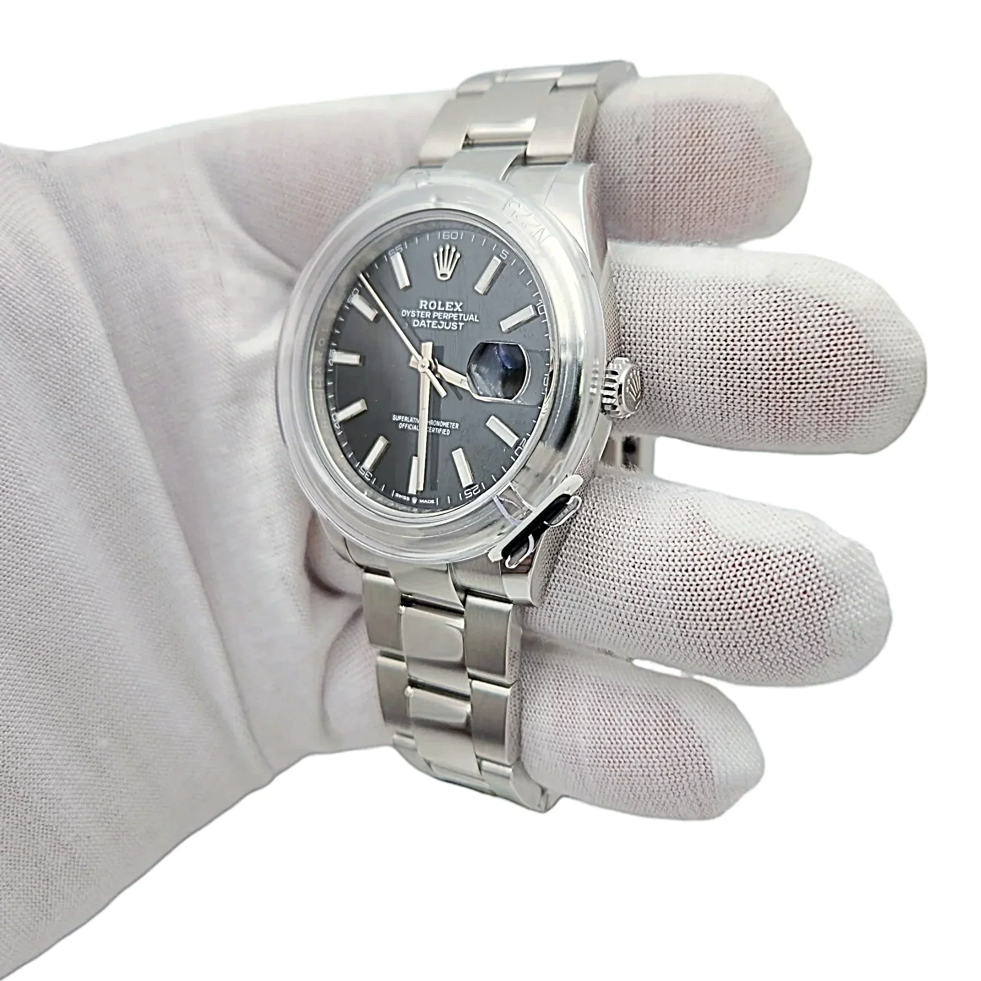 2025 Men's Rolex 41mm DateJust Stainless Steel Watch with Black Dial and Smooth Bezel. (UNWORN 126300)