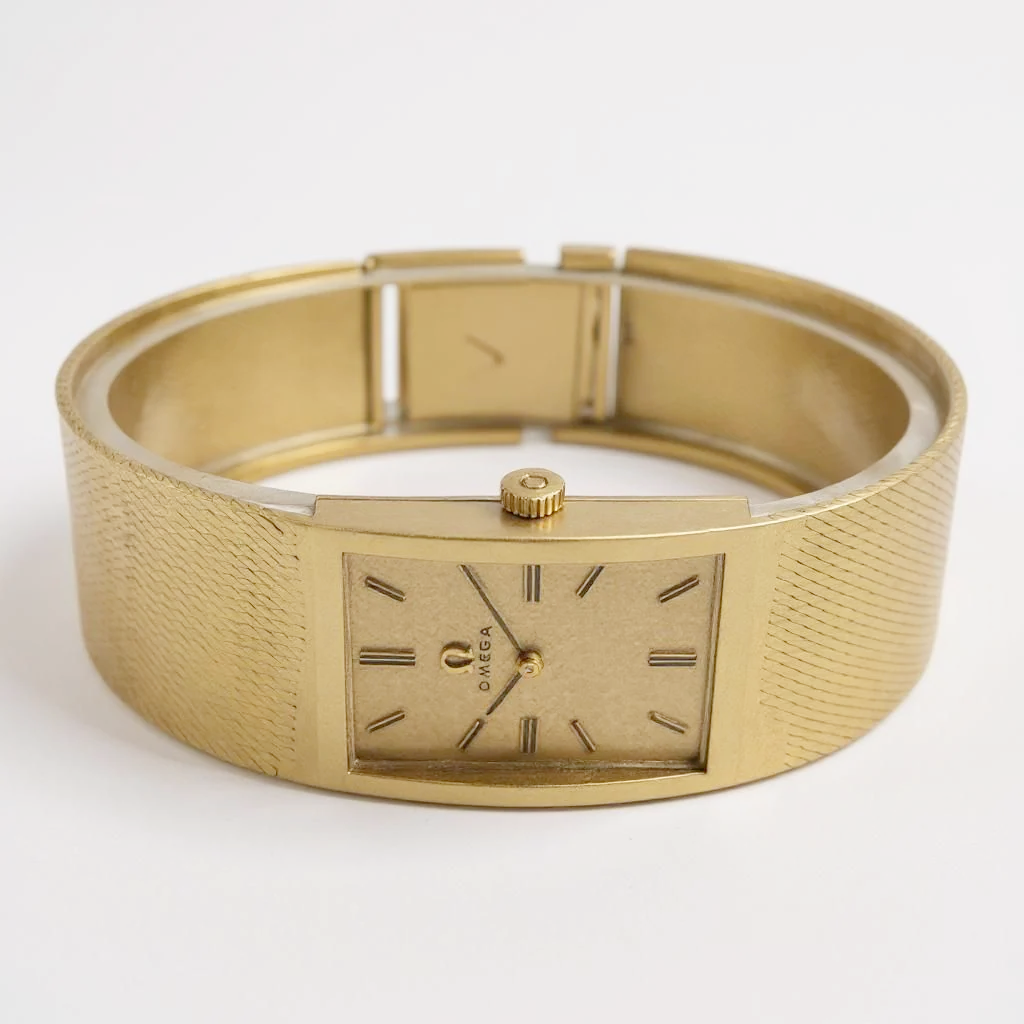 Unisex Omega Vintage 14K Yellow Gold Watch with Mesh Band and Gold Dial. (Pre-Owned)