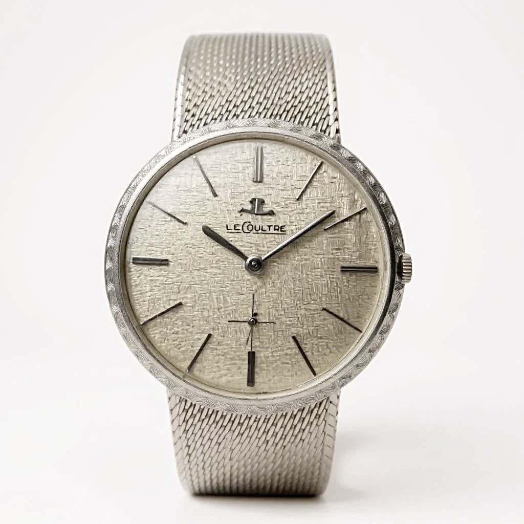Unisex Le Coultre 33mm Vintage 18K White Gold Watch with Silver Dial. (Pre-Owned)