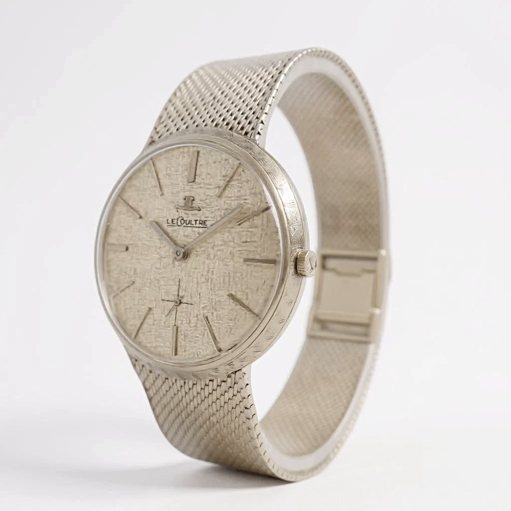 Unisex Le Coultre 33mm Vintage 18K White Gold Watch with Silver Dial. (Pre-Owned)