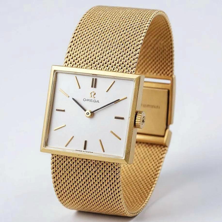 Unisex Omega 23mm Vintage 14K Yellow Gold Watch with Mesh Band and Silver Dial. (Pre-Owned)