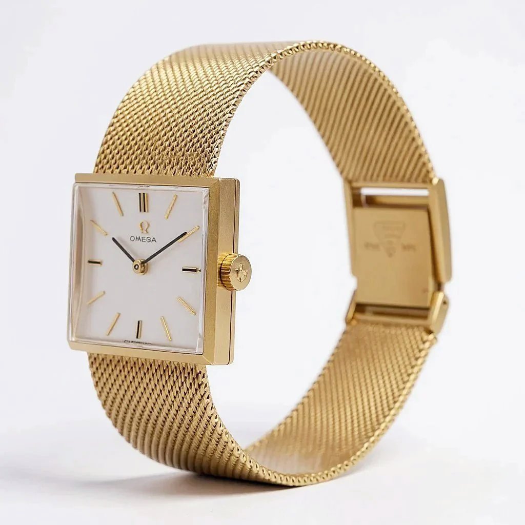 Unisex Omega 23mm Vintage 14K Yellow Gold Watch with Mesh Band and Silver Dial. (Pre-Owned)