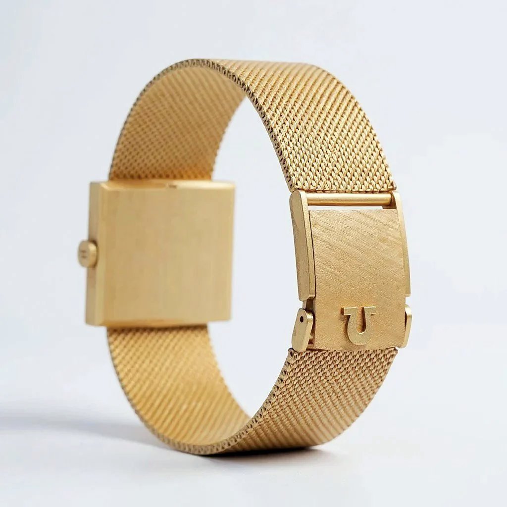 Unisex Omega 23mm Vintage 14K Yellow Gold Watch with Mesh Band and Silver Dial. (Pre-Owned)