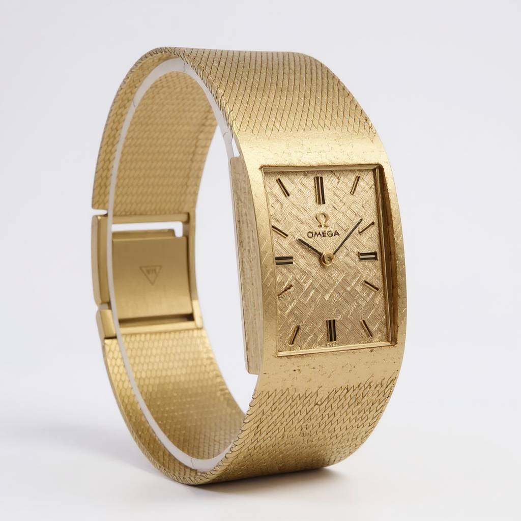 Unisex Omega Vintage 14K Yellow Gold Automatic Watch with Mesh Band and Gold Dial. (Pre-Owned)