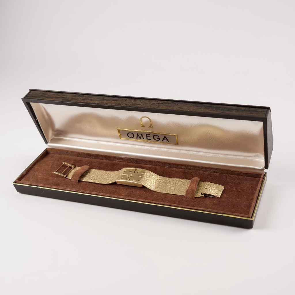 Unisex Omega Vintage 14K Yellow Gold Automatic Watch with Mesh Band and Gold Dial. (Pre-Owned)