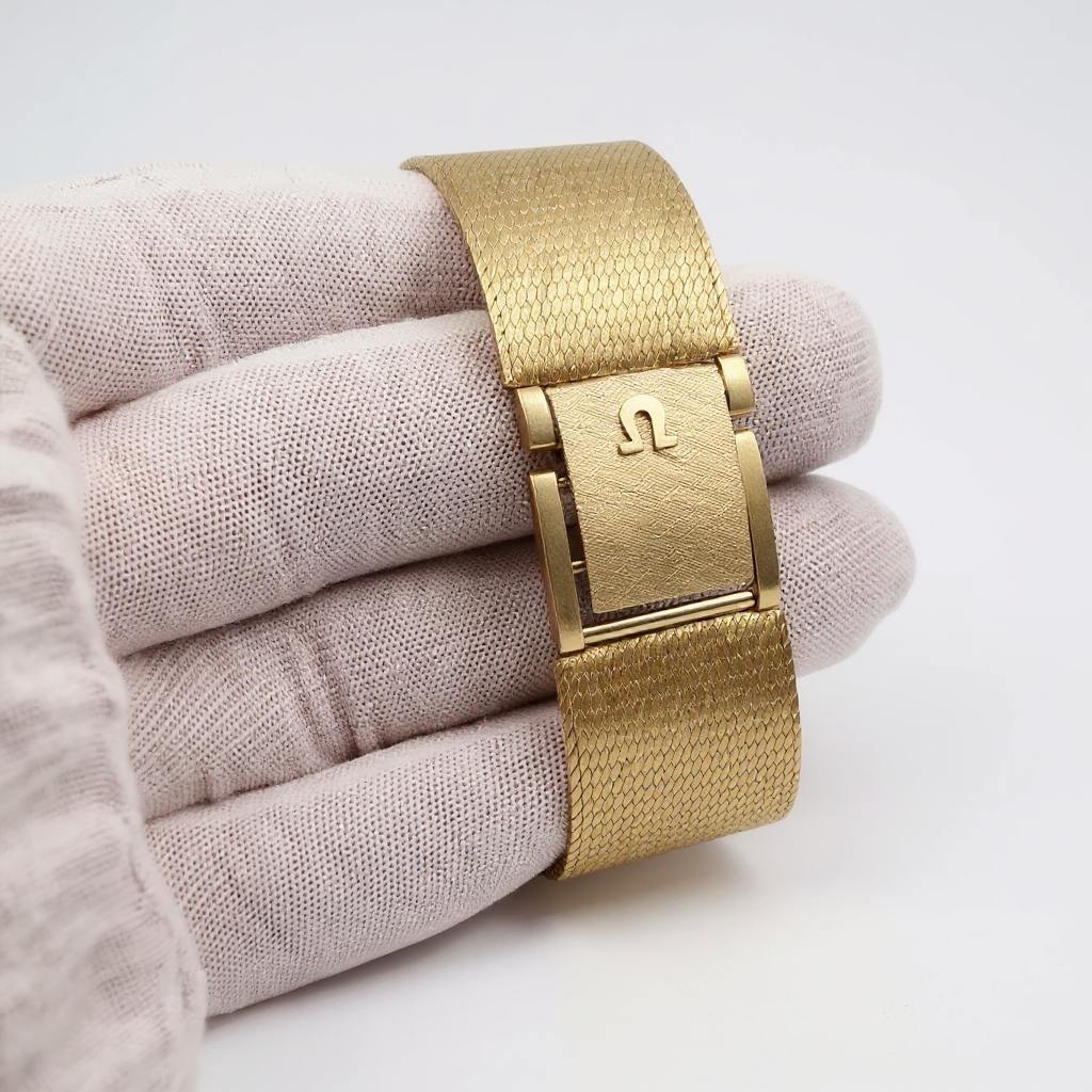 Unisex Omega Vintage 14K Yellow Gold Automatic Watch with Mesh Band and Gold Dial. (Pre-Owned)