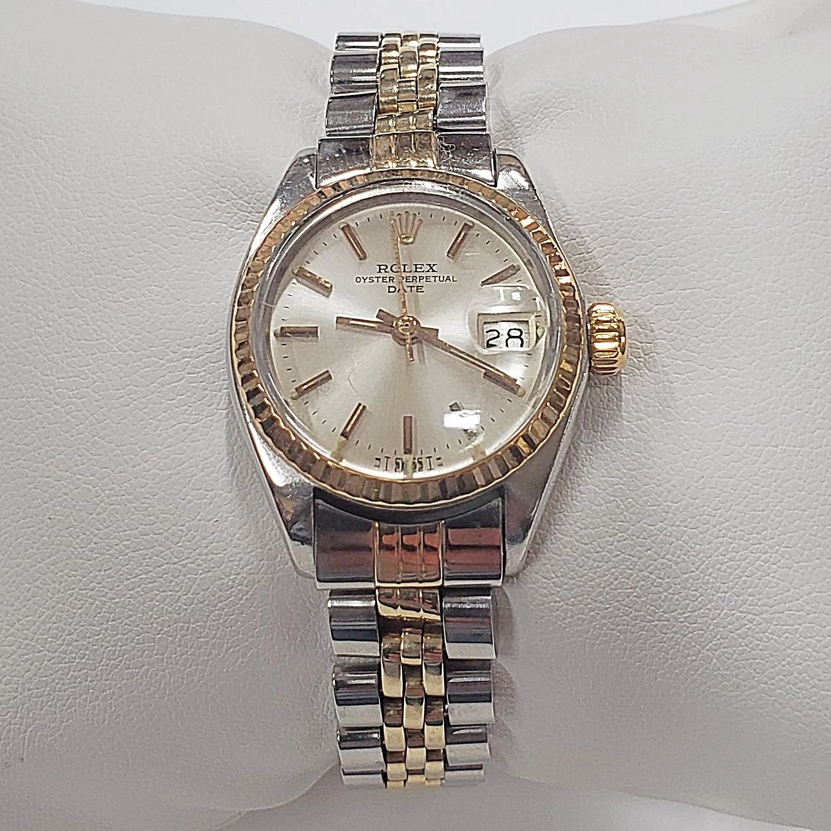 Women's Two-Tone Rolex Watch 26mm DateJust 14K Gold Watch, with Silver Dial, and 14k Fluted Bezel.