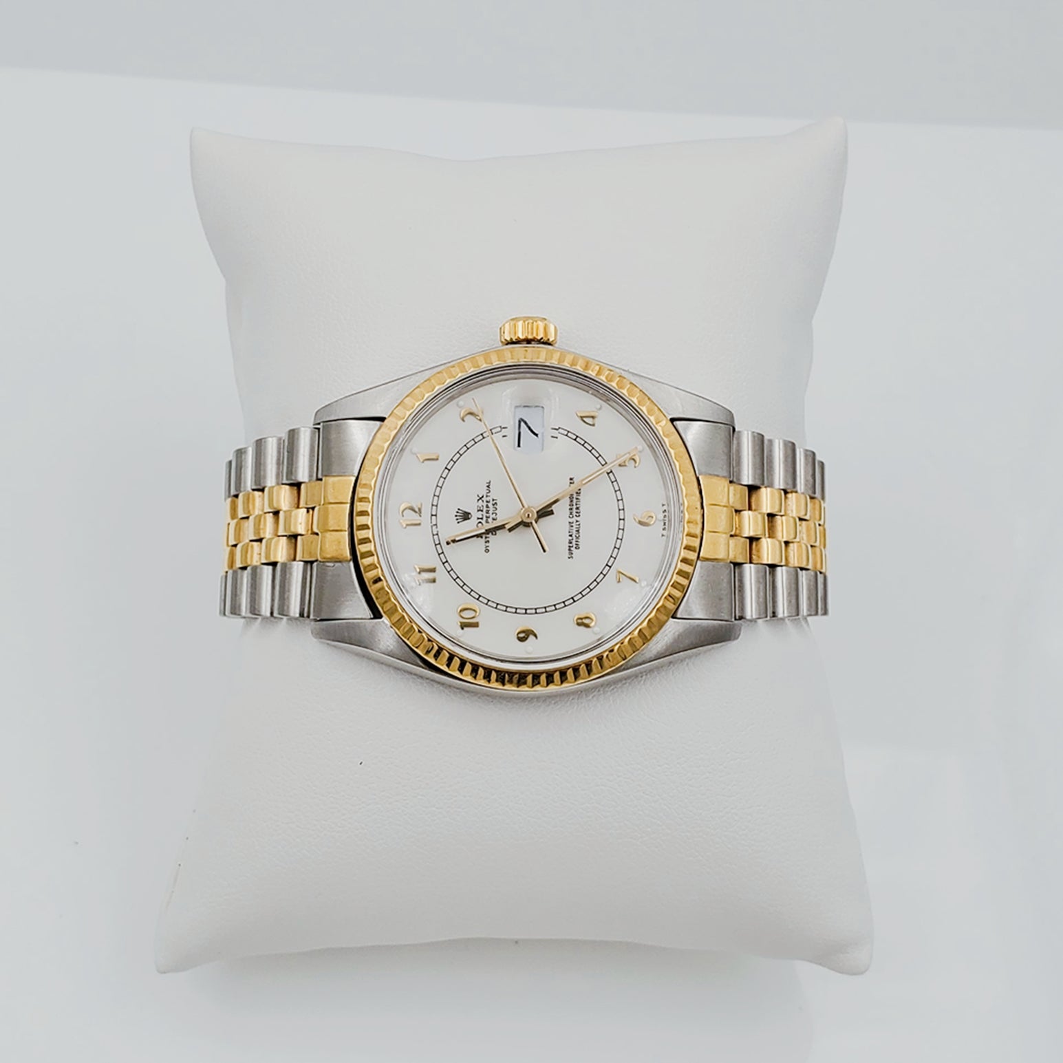 Men's Rolex 36mm DateJust 18k Gold / Stainless Steel Two Tone Watch with Gold Numeral, White Dial and Fluted Bezel. (Pre-Owned)