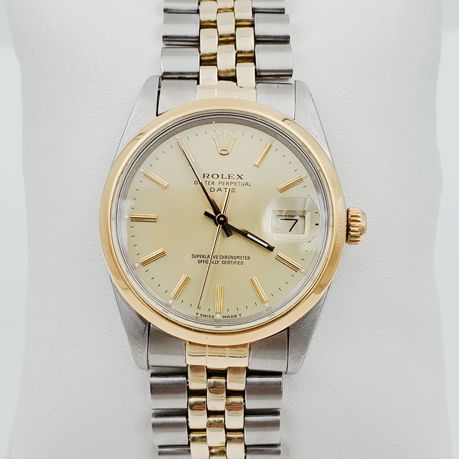 Men's Rolex 36mm DateJust 14K Gold / Stainless Steel Two Tone Watch with Champagne Dial and Smooth Bezel. (Pre-Owned 16233)