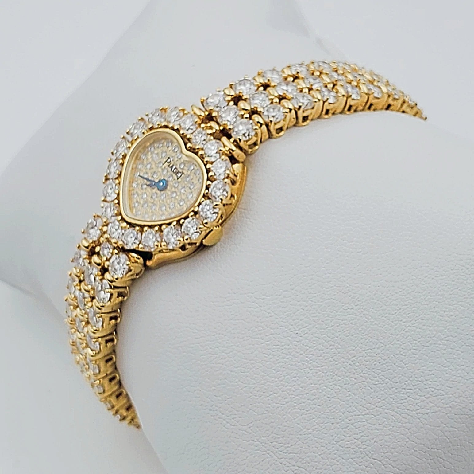 Women's Piaget Solid 18K Yellow Gold All Diamond 15CT VS1 F Color Bracelet Band Watch with Diamond Dial and Diamond Bezel. (Pre-Owned)