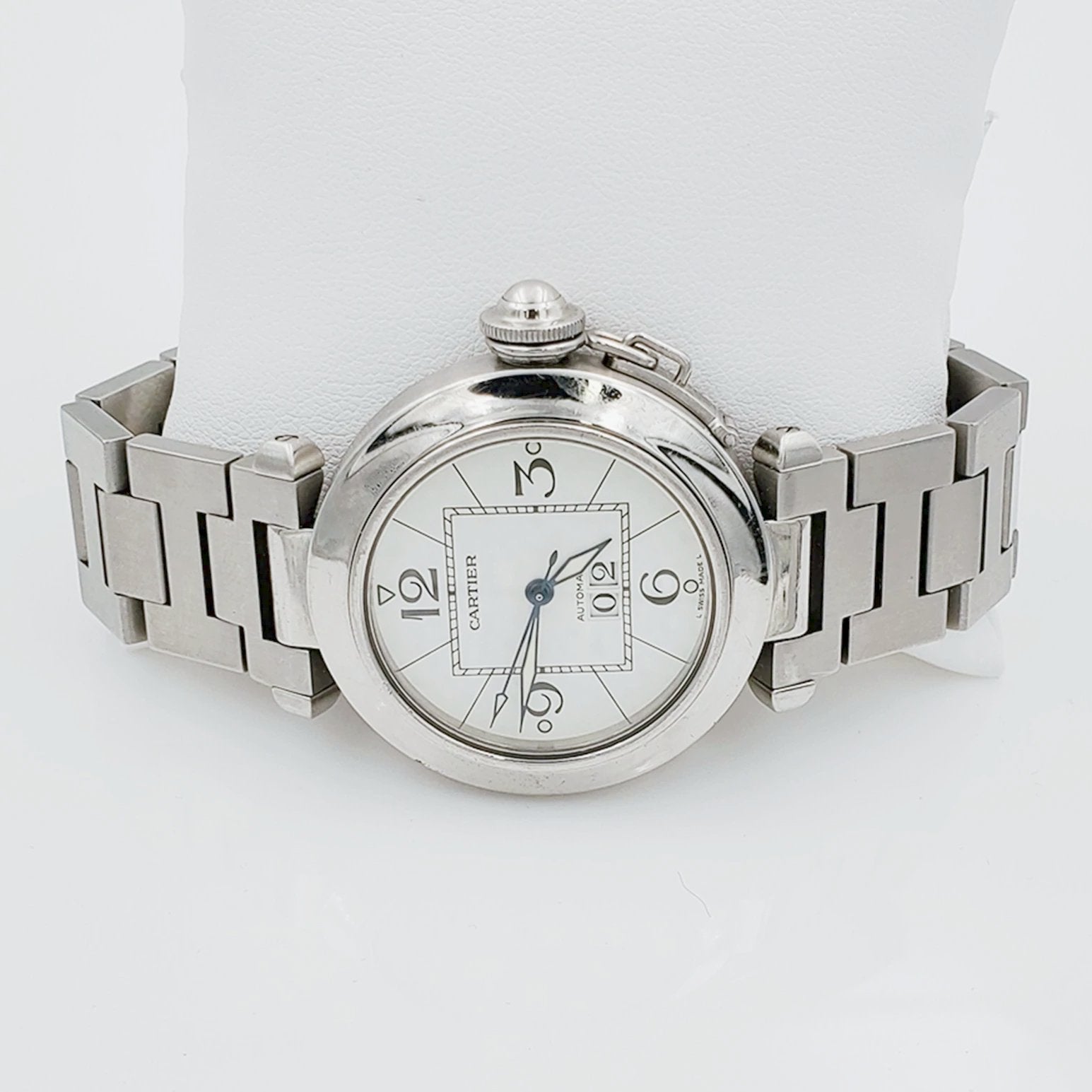 Unisex Medium 36mm Cartier Pasha Watch with White Dial in Matte Stainless Steel. (Pre-Owned)