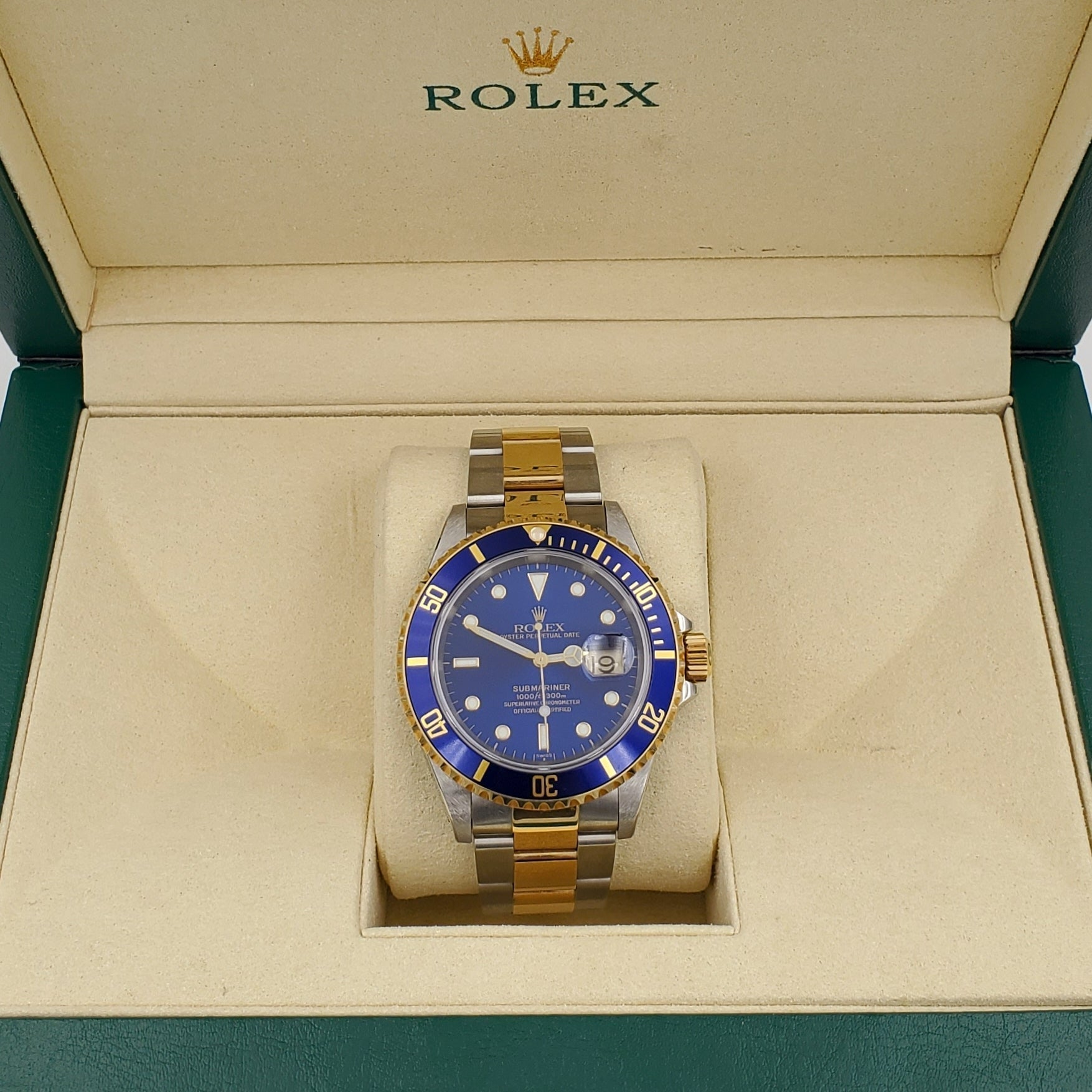 2003 Men's Rolex Submariner 40mm Two Tone Oyster Perpetual 18K Yellow Gold / Stainless Steel Watch with Blue Dial and Blue Bezel. (Pre-Owned 16613)