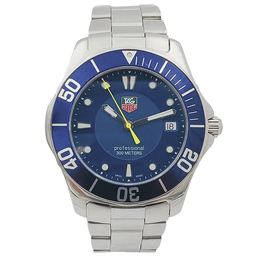 Men's TAG Heuer Aquaracer 38mm Stainless Steel Watch with Blue Dial and Smooth Bezel. (Pre-Owned WAB1112.BA0801)