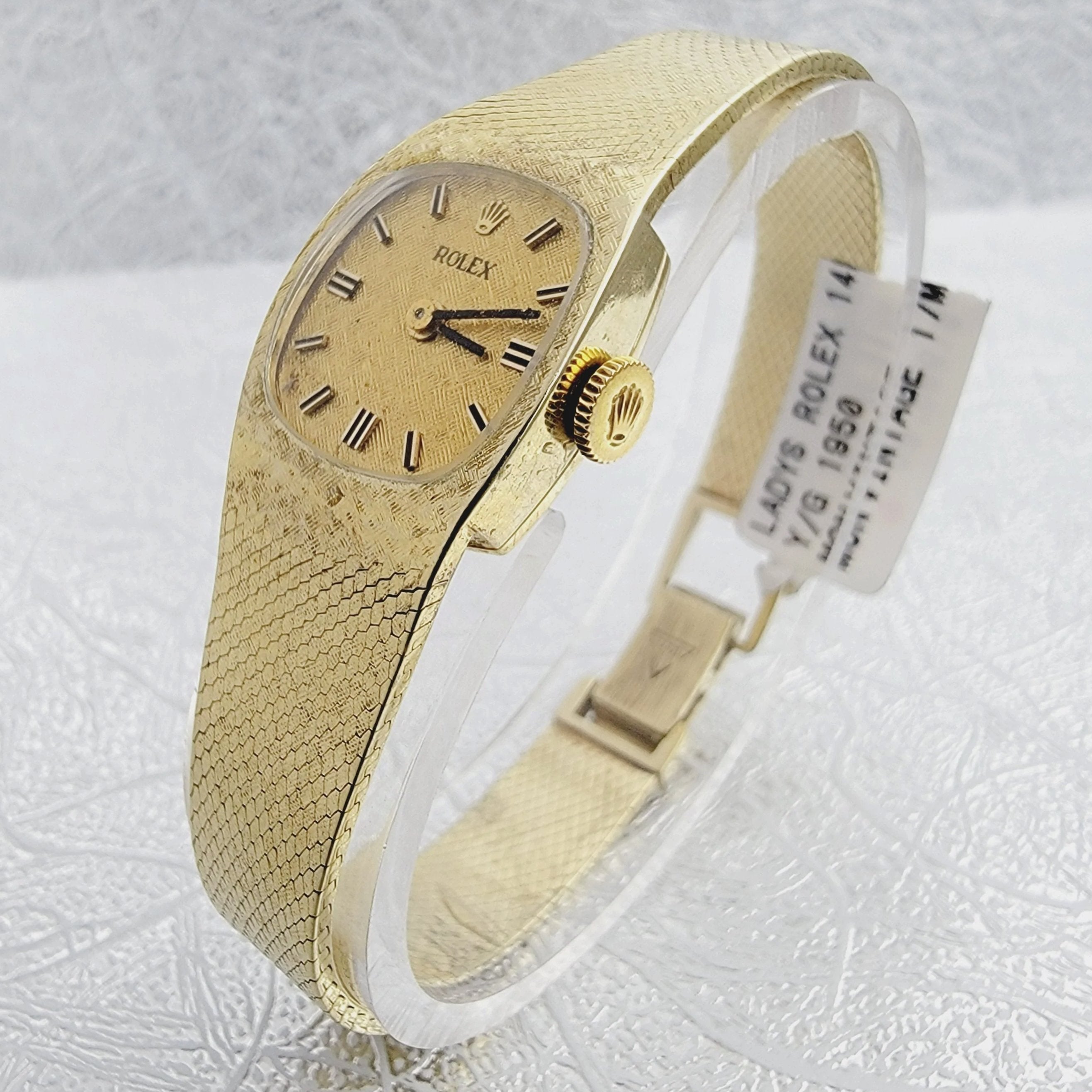 Ladies Rolex 1950's Cocktail 17mm Vintage Solid 14K Yellow Gold Watch with Gold Dial. (Pre-Owned)