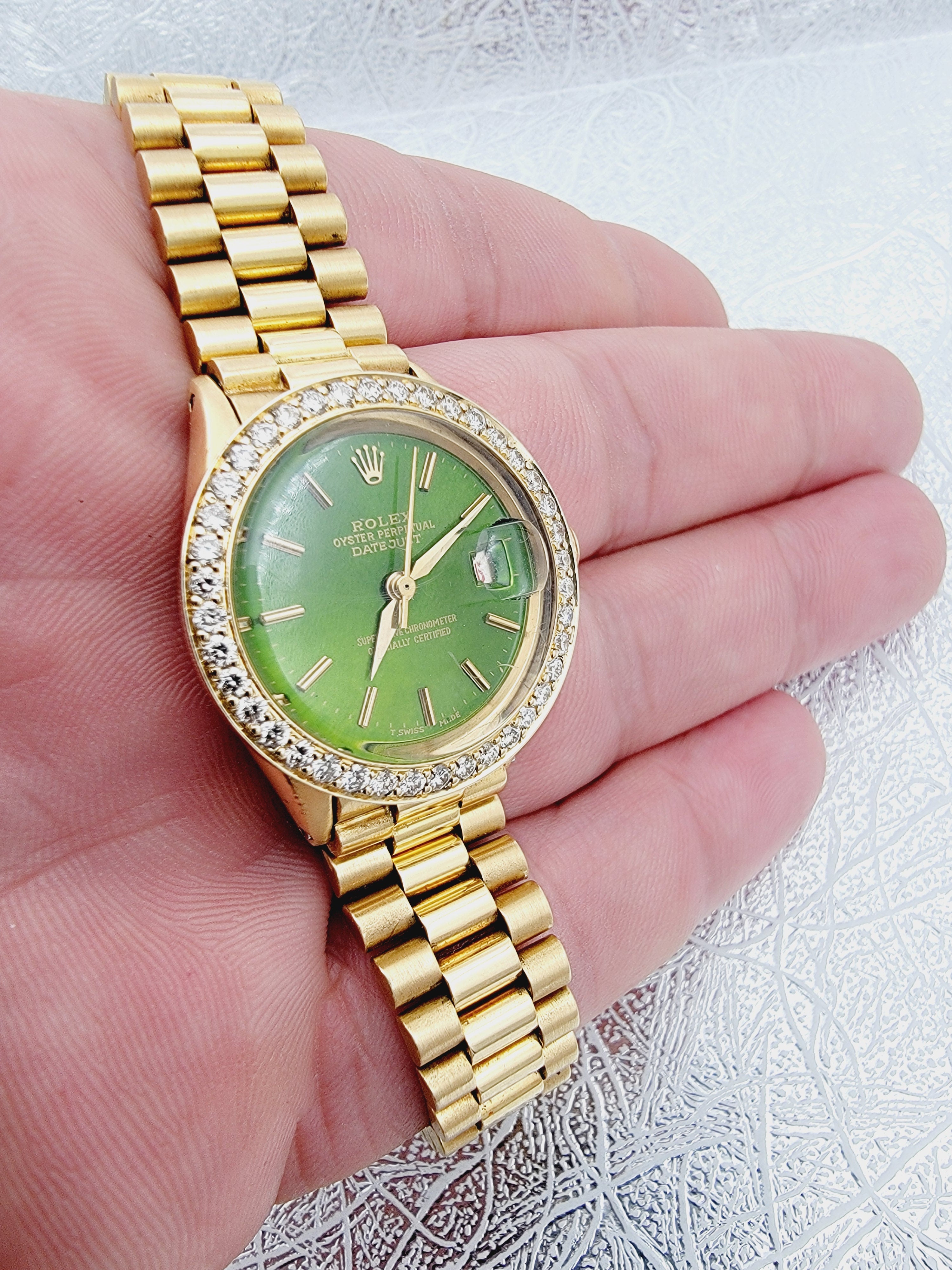 Ladies Rolex 26mm Presidential 18K Solid Yellow Gold Watch with Green Dial and Diamond Bezel. (Pre-Owned 6517)