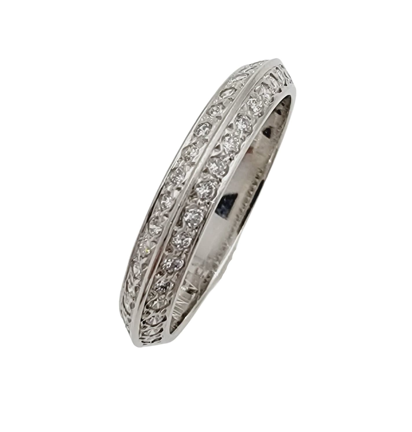 Platinum diamond ring