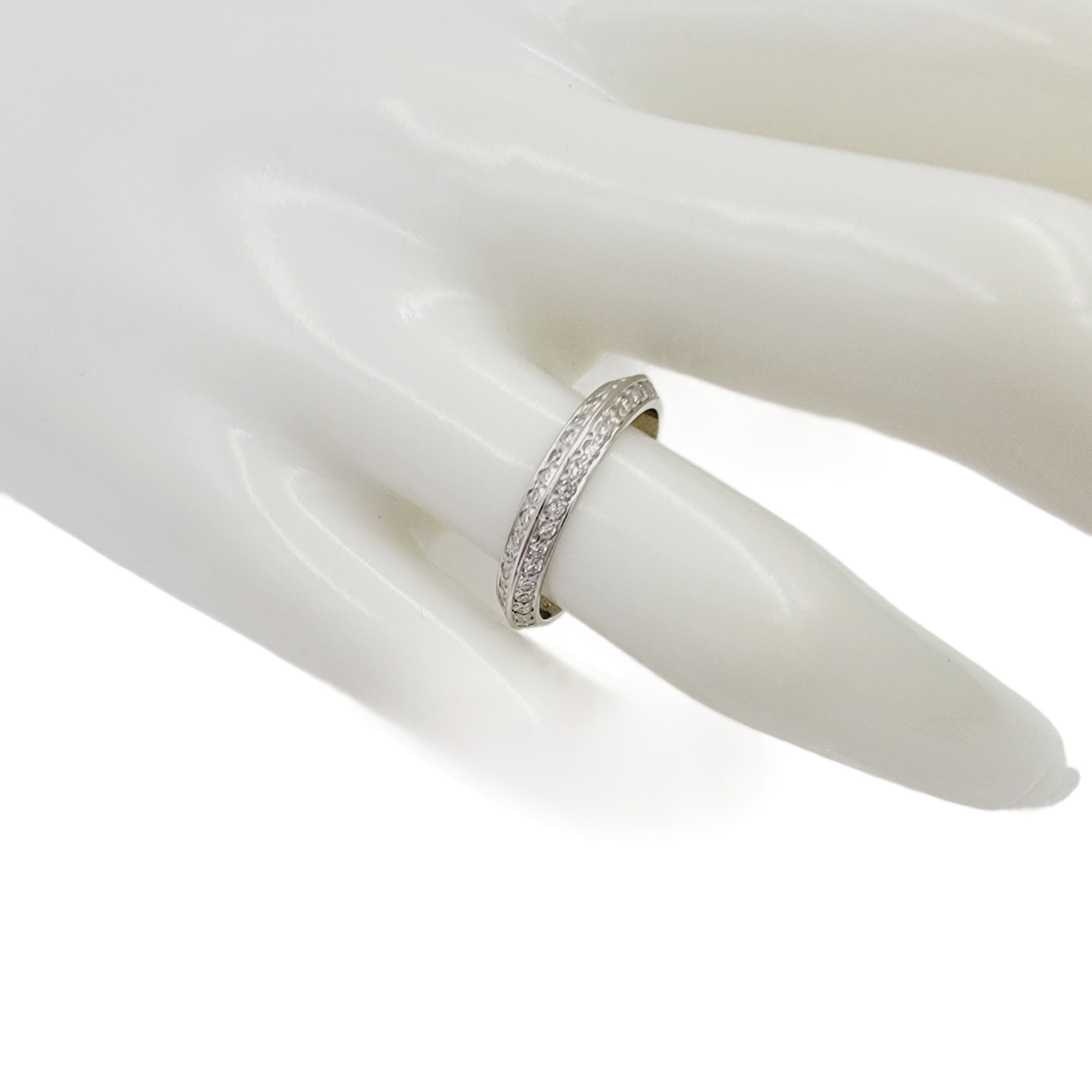 Platinum diamond ring